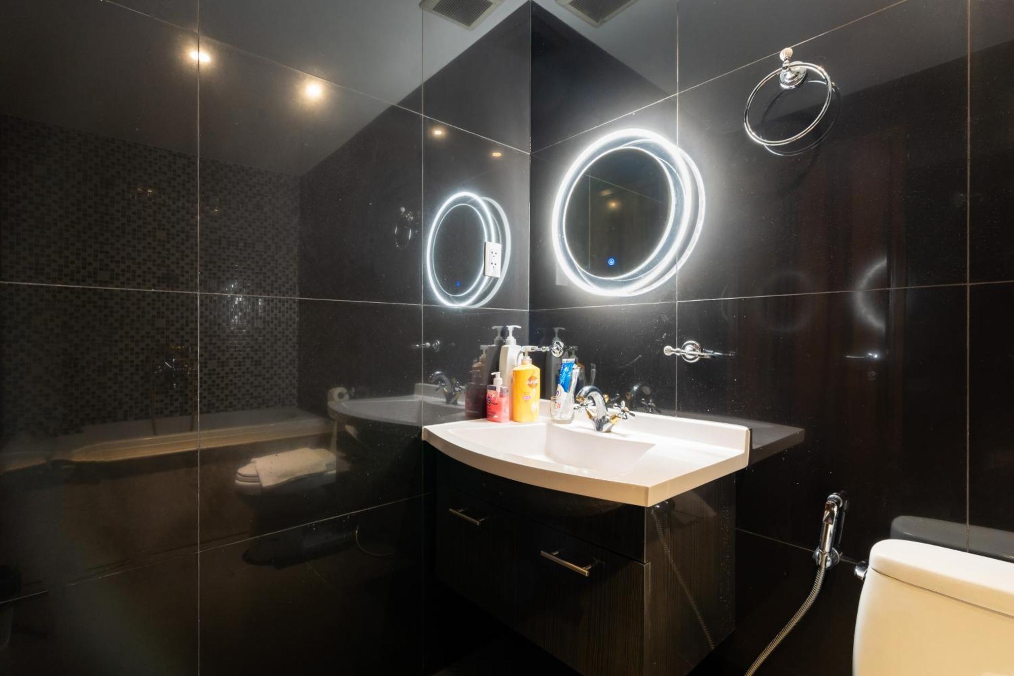 Leman Luxury Apartment By M Suites Thành Pho Ho Chí Minh Esterno foto